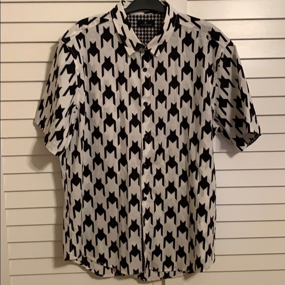 Men’s 7 Diamonds short sleeve shirt